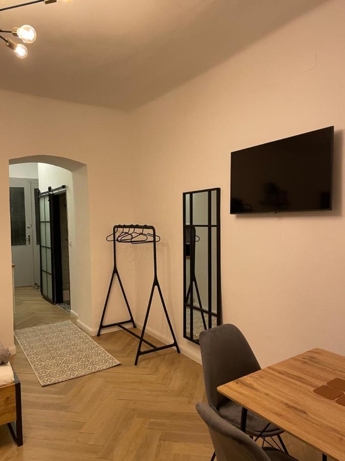 Trendy Apartment Near Schloss Schonbrunn Відень Екстер'єр фото